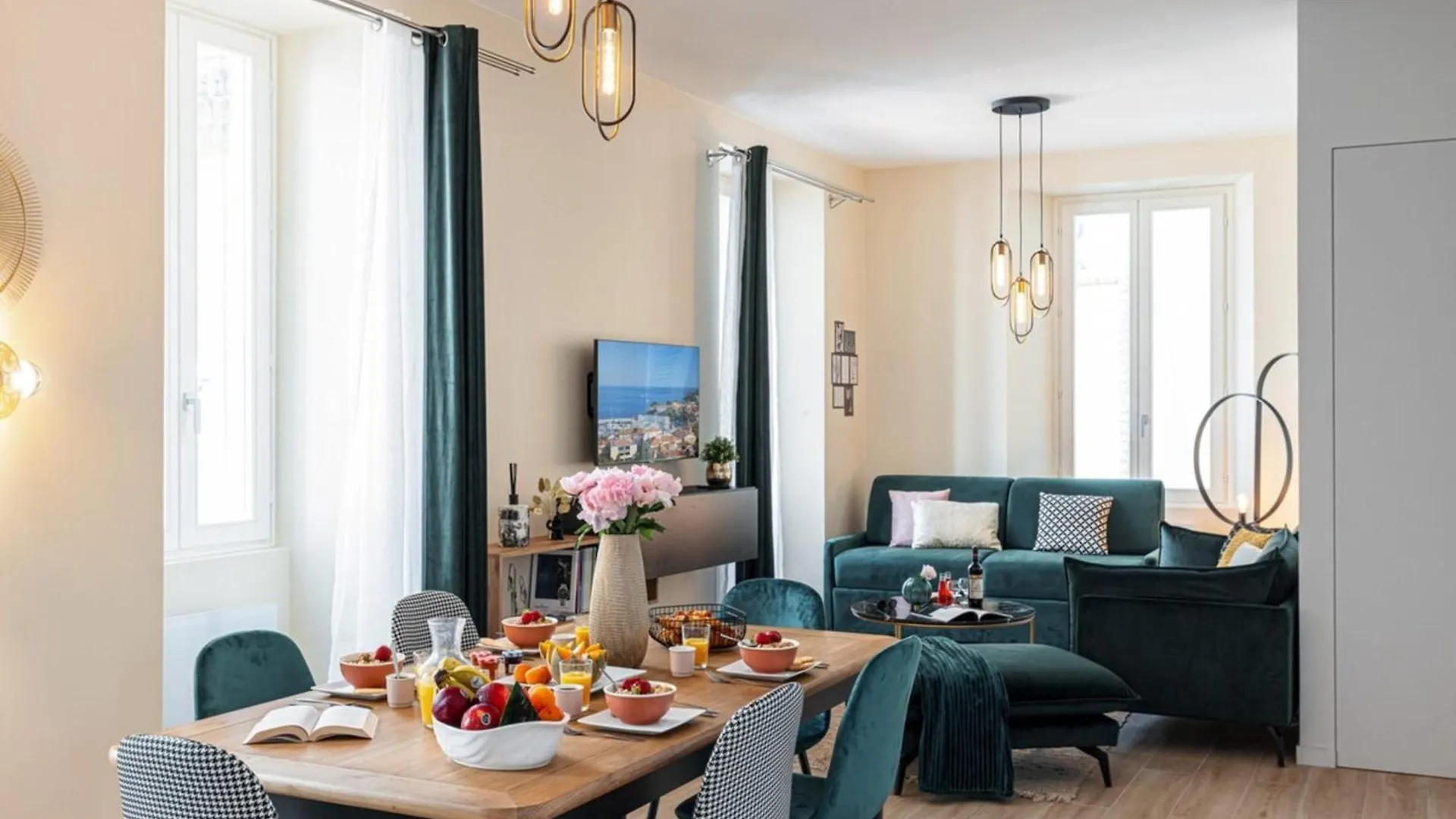 Gesu - 2 Bedroom In Old Town - Gesu Square Nice Daire